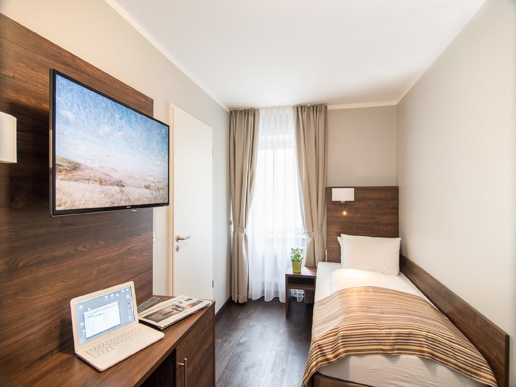 Batu 3* München