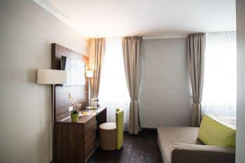 Batu Aparthotel München