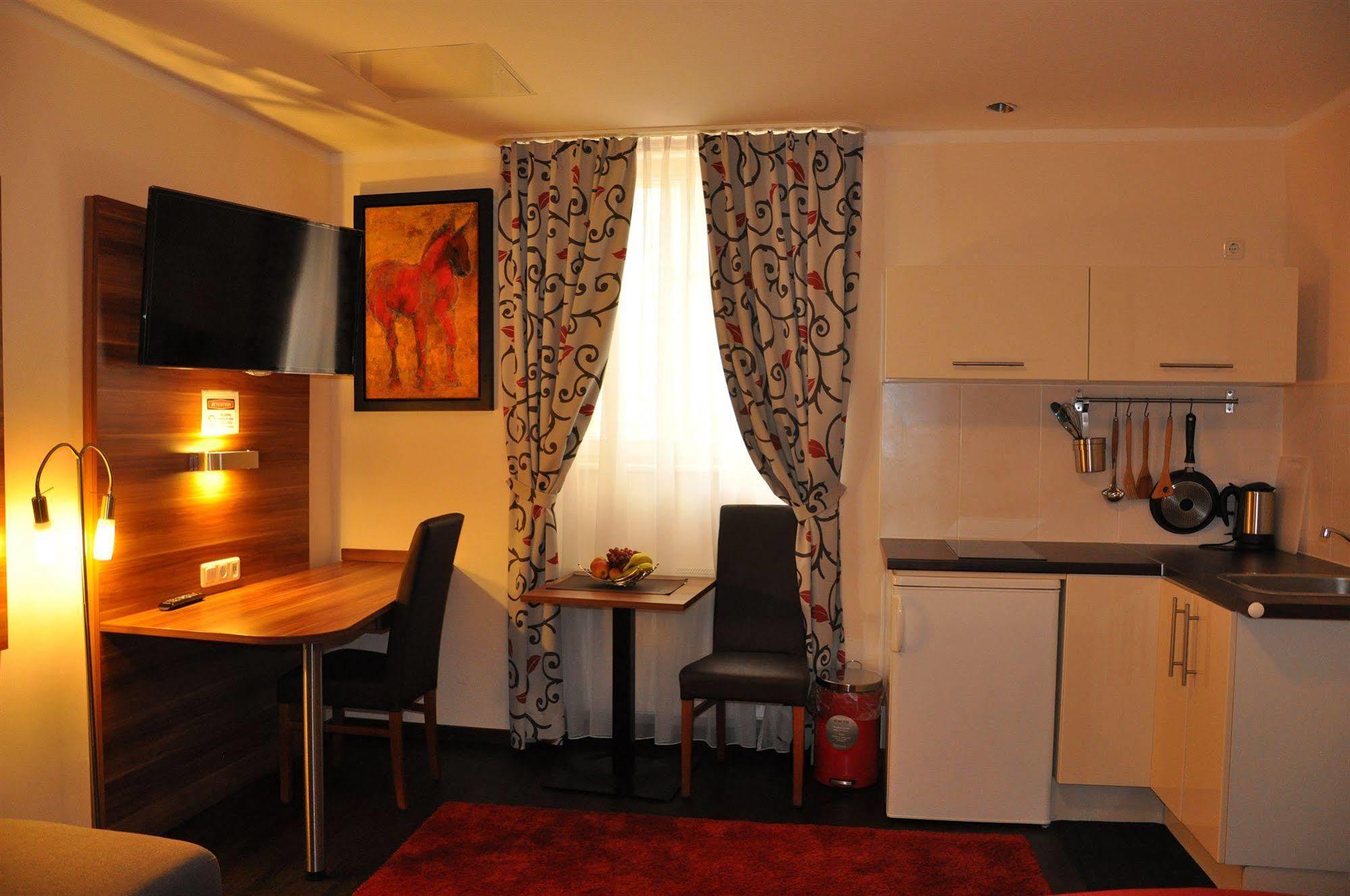 Batu Aparthotel München