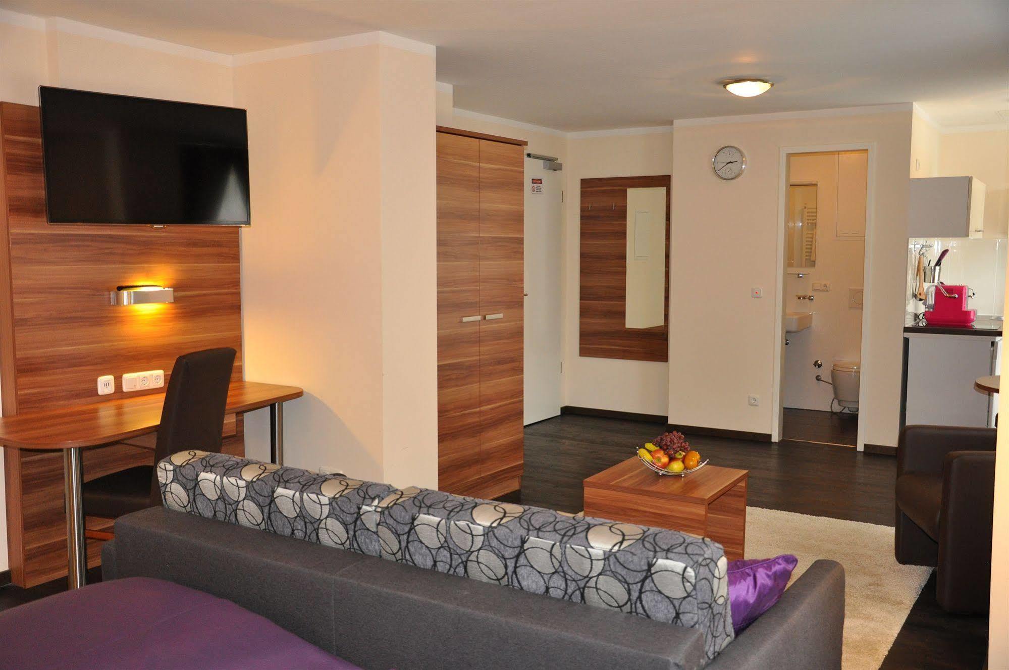 Batu Aparthotel München