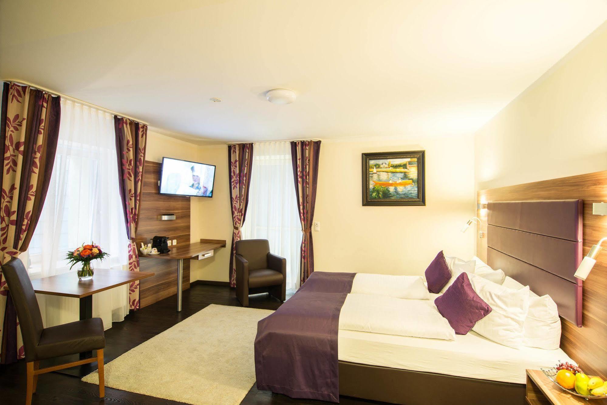 Aparthotel Batu 3*